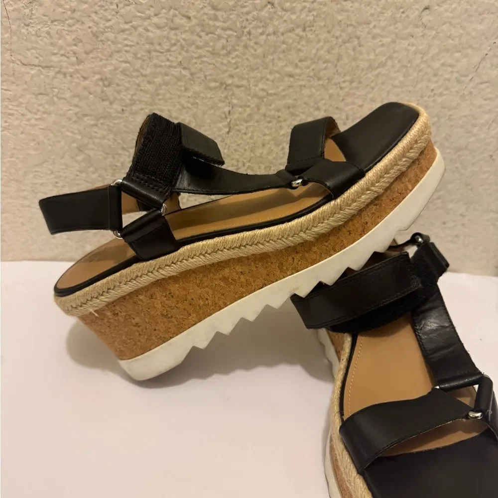 MARC FISHER LTD Gylian Leather Platform Sandals
